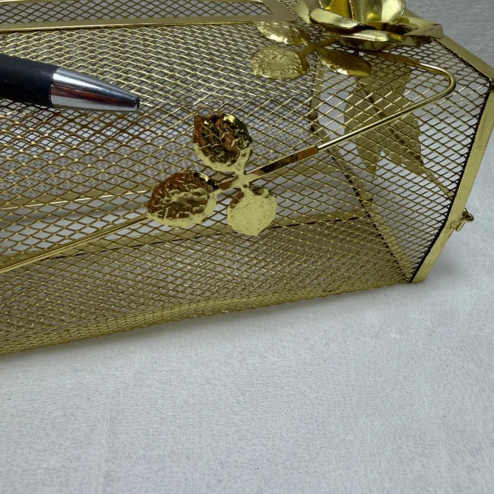 VTG Gold Tone Mesh Tissue Box‎ Cover Holder Hollywood Regency Rose Floral Metal